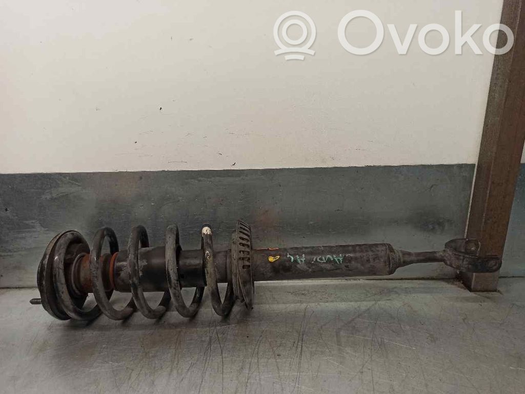 Audi A4 S4 B5 8D Etuiskunvaimennin kierrejousella 