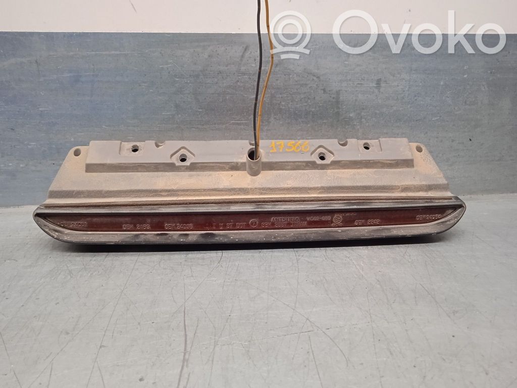 Subaru Forester SG Third/center stoplight 