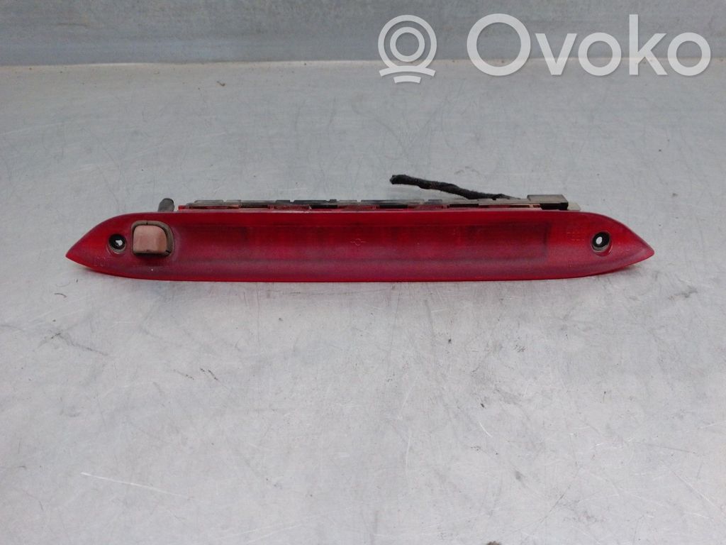 Kolmas/lisäjarruvalo   1M5113A613AA
