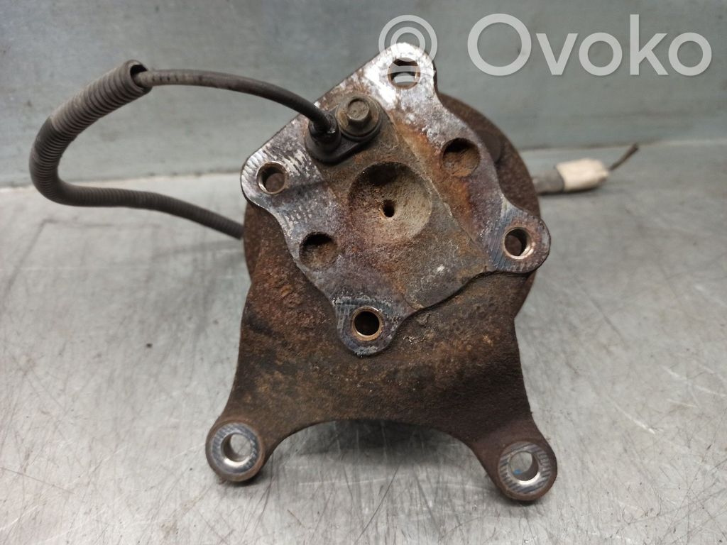 Toyota Corolla E120 E130 Braț cu fuzetă spate
