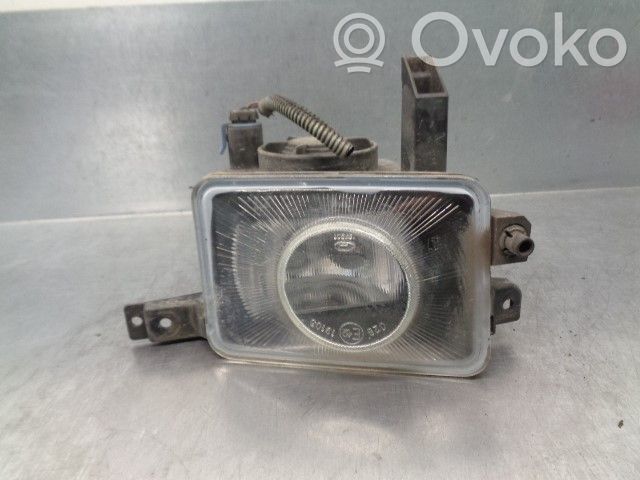 Opel Corsa C Miglas lukturis priekšā 