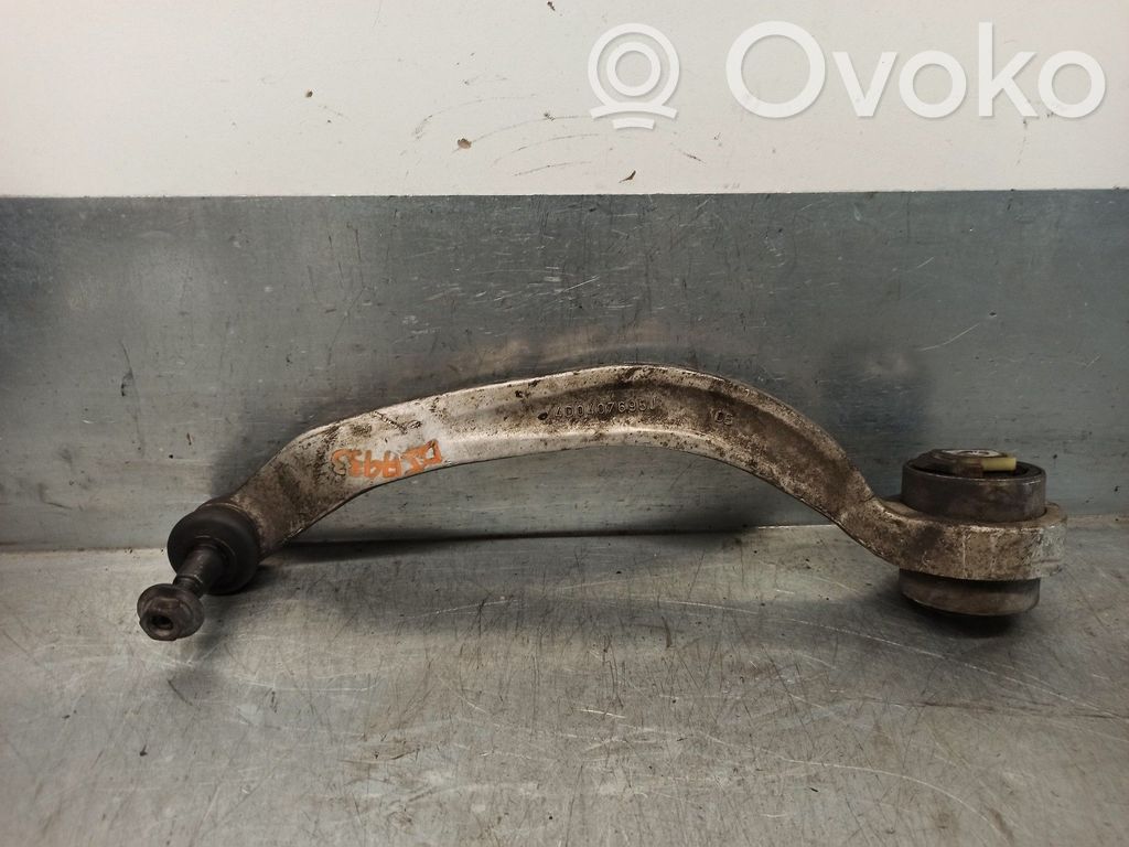 Brazo de suspensión delantero   4D0407695J