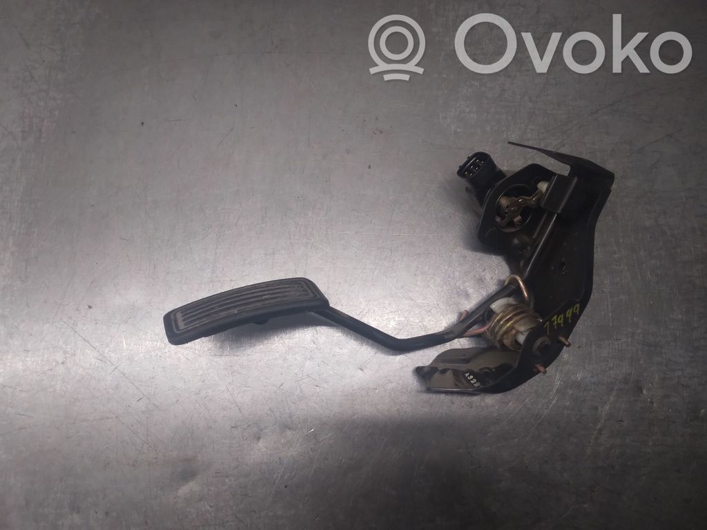 Toyota Avensis T220 Pedale dell’acceleratore