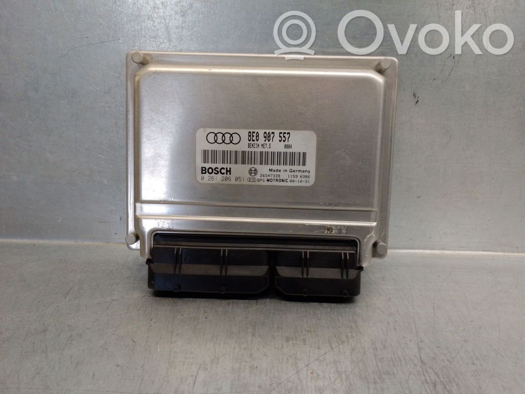 Unidad de control/módulo del motor   8E0907557,0261206051,BOSCH