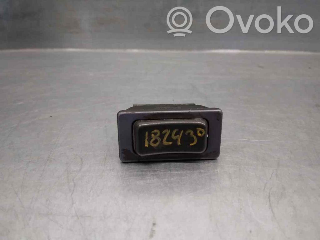Comutator comandă geamuri electrice   1737