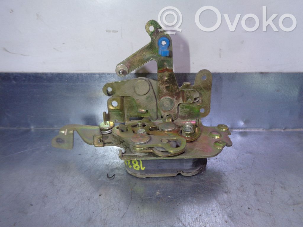 Fiat Uno Etuoven lukko 