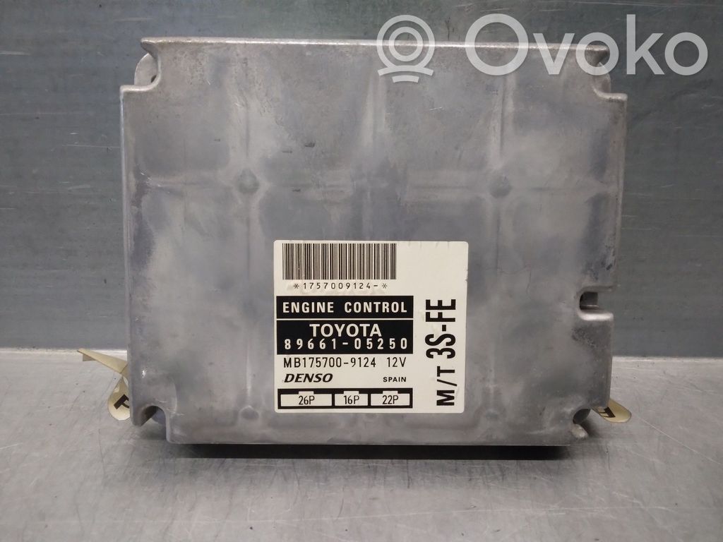Toyota Avensis T220 Motorsteuergerät/-modul