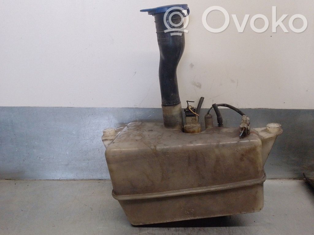 Volvo 850 Langų skysčio bakelis 