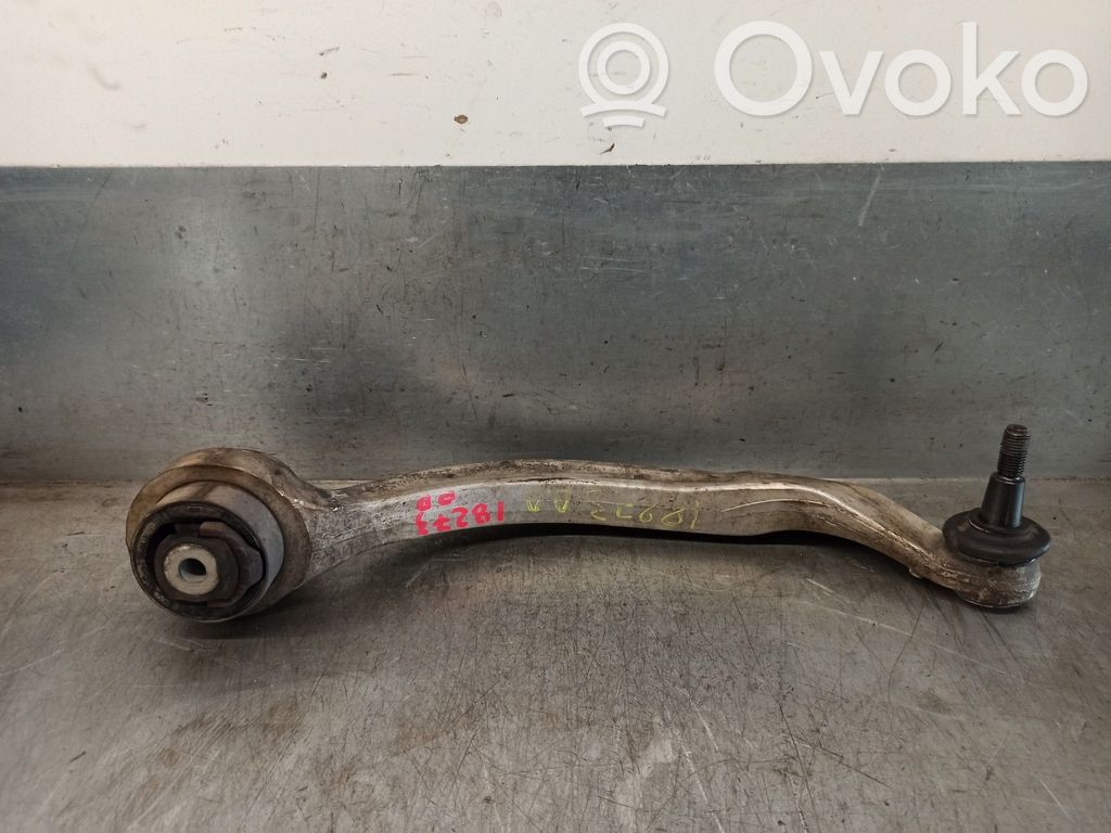 Audi A4 S4 B6 8E 8H Priekinė svirtis 