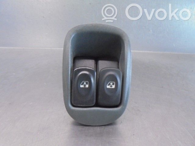 Renault Megane I Interruttore di controllo dell’alzacristalli elettrico