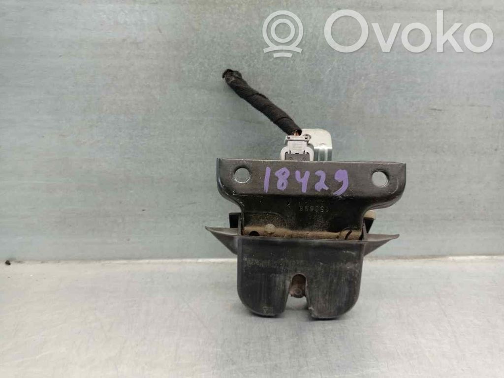 Audi A4 S4 B5 8D Loquet de verrouillage de hayon