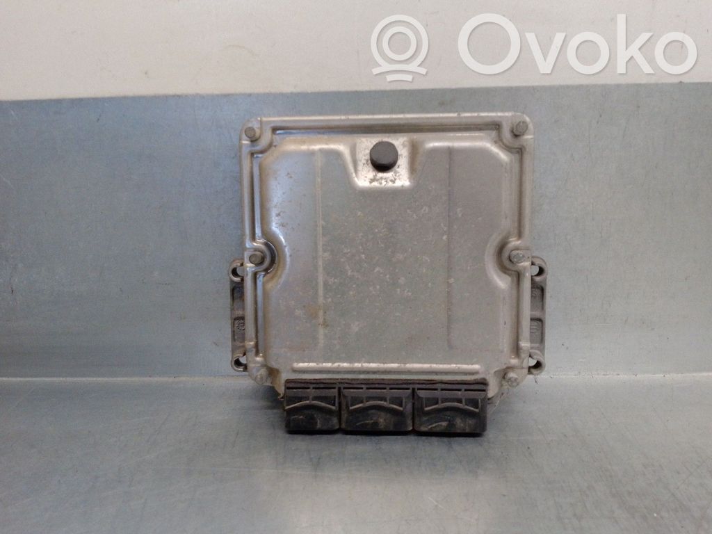 Centralina/modulo del motore   8200106111,0281010320,BOSCH