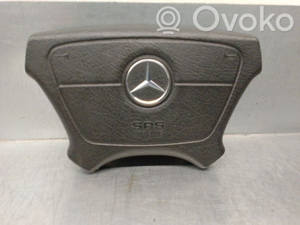 Mercedes-Benz E W210 Vairo oro pagalvė 
