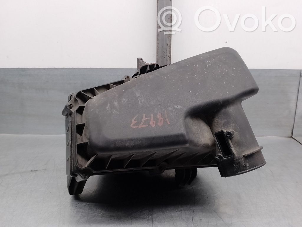 Ford Galaxy Air filter box 