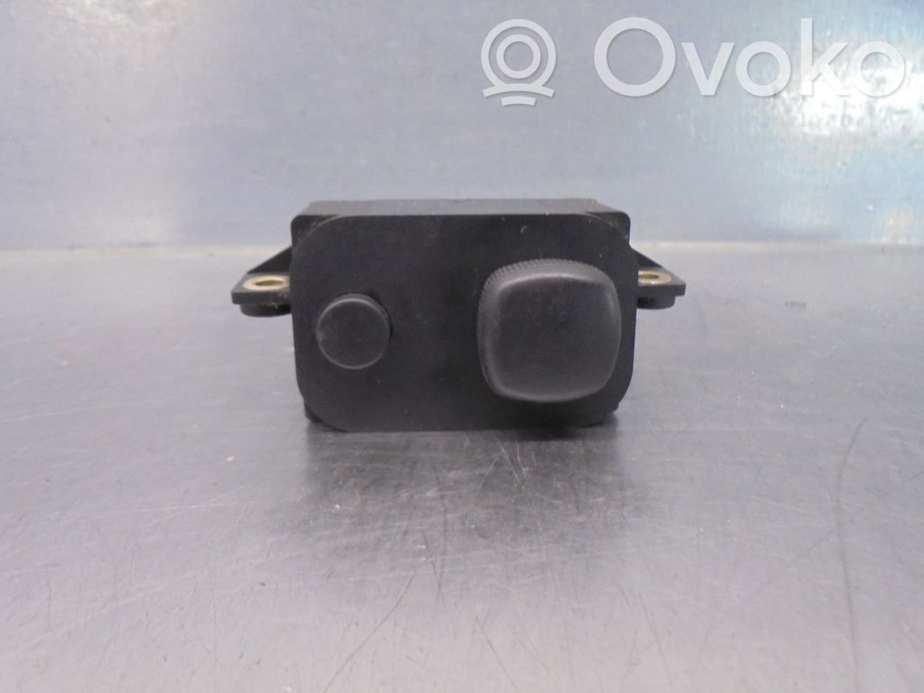 Multifunctional control switch/knob   4D0907703A