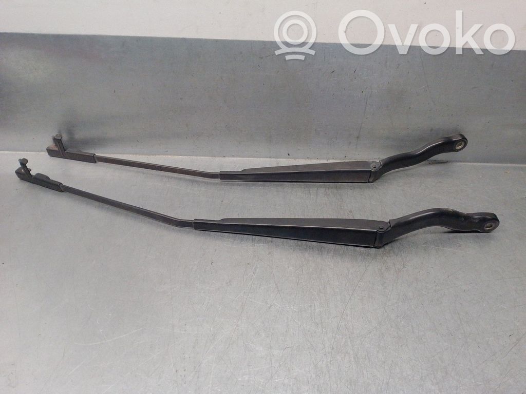 Citroen C6 Front wiper blade arm 