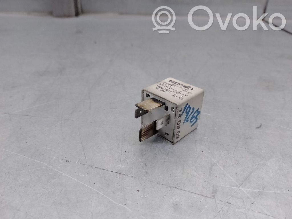 Audi A4 S4 B6 8E 8H Módulo de fusible 