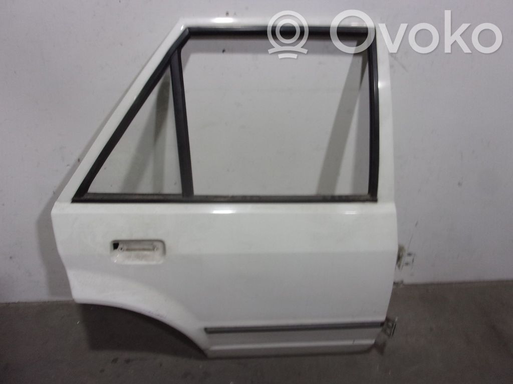 Ford Orion Galinės durys 