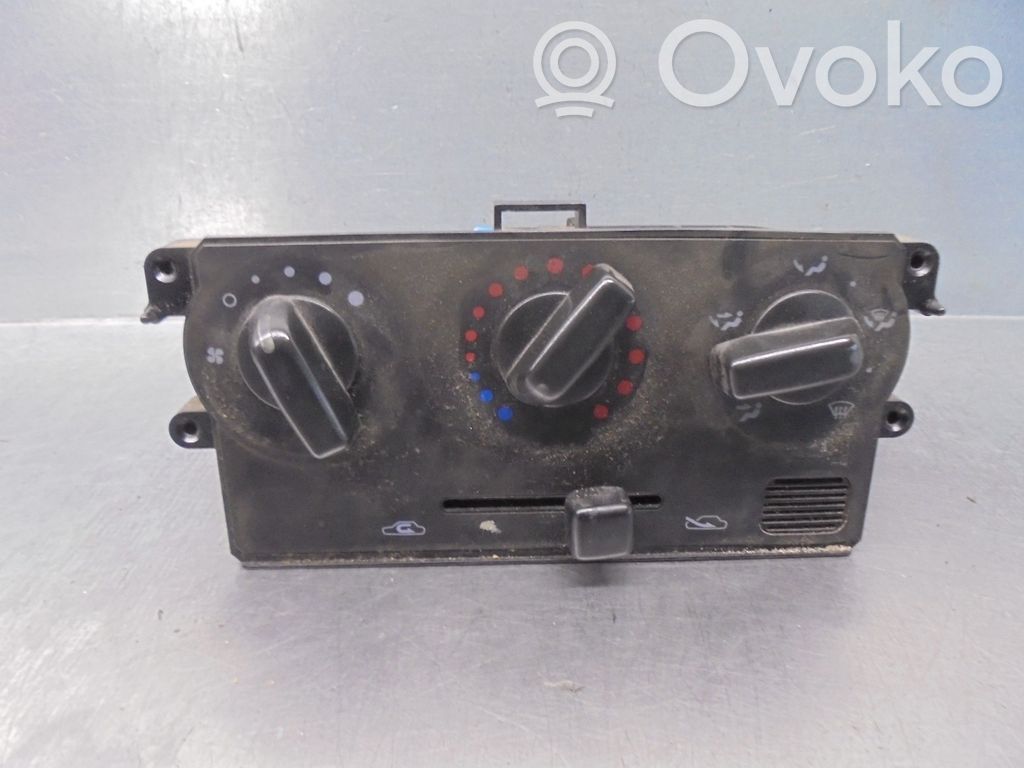 Nissan Micra Air conditioner control unit module 
