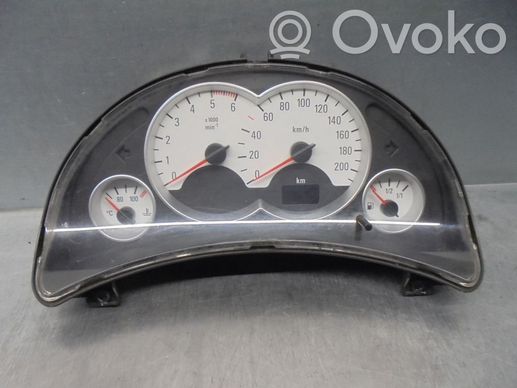 Opel Corsa C Speedometer (instrument cluster) 