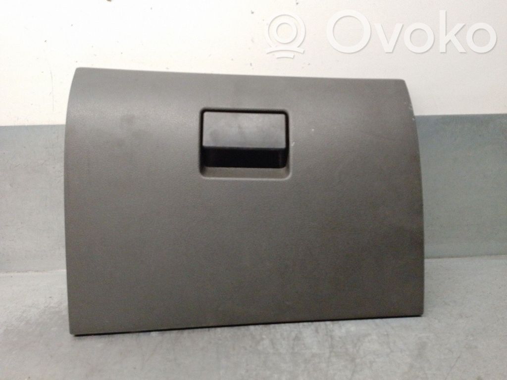Guantera   3M51R06052AA