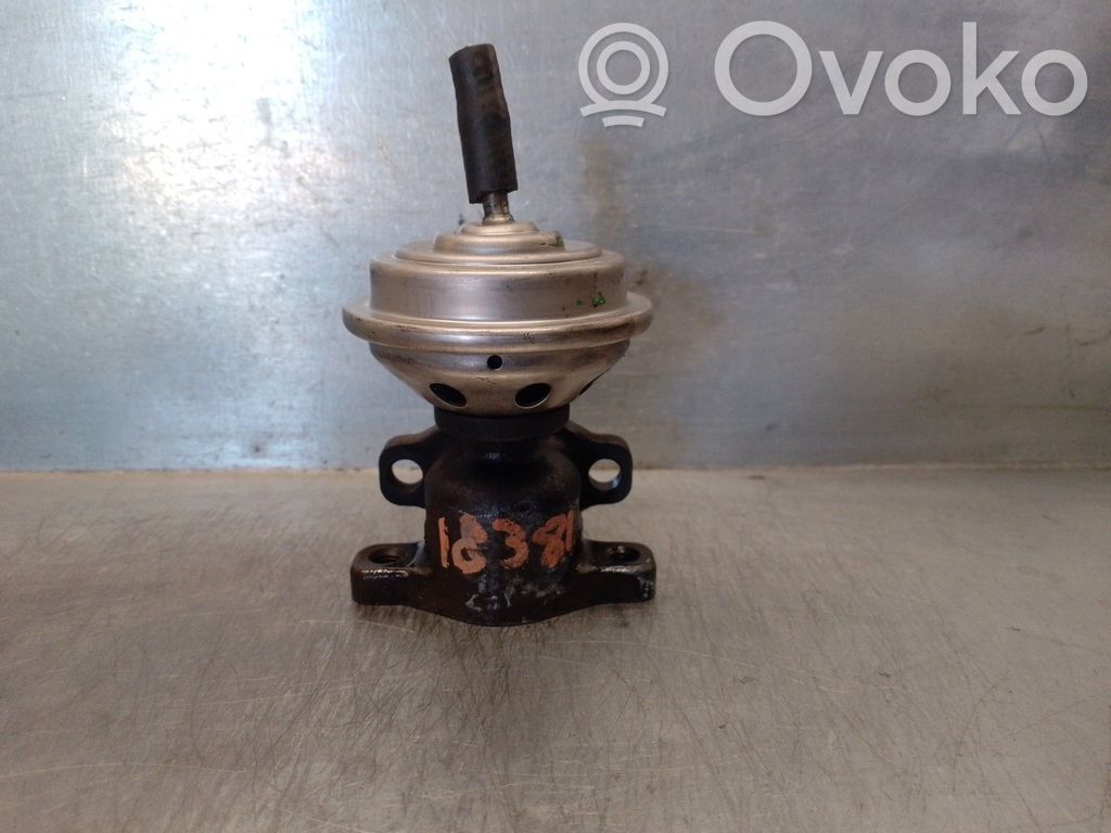 Audi A4 S4 B5 8D Valvola EGR 