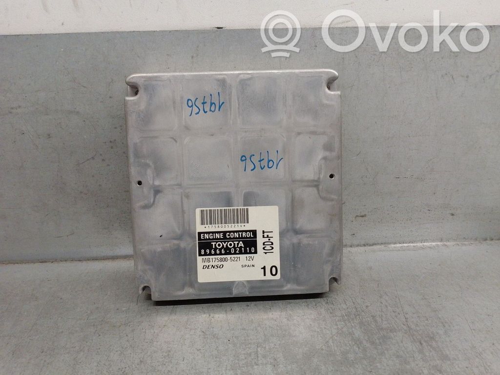 Sterownik / Moduł ECU   8966602110,MB1758005221,DENSO