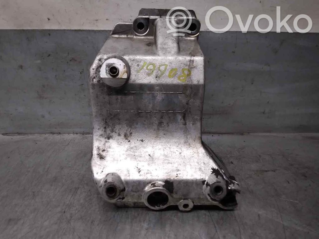 Alfa Romeo 156 Engine mount bracket 