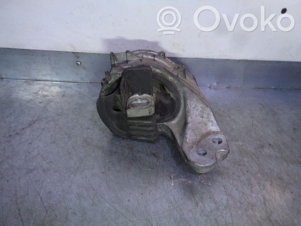 Engine mount bracket   326B95,181398