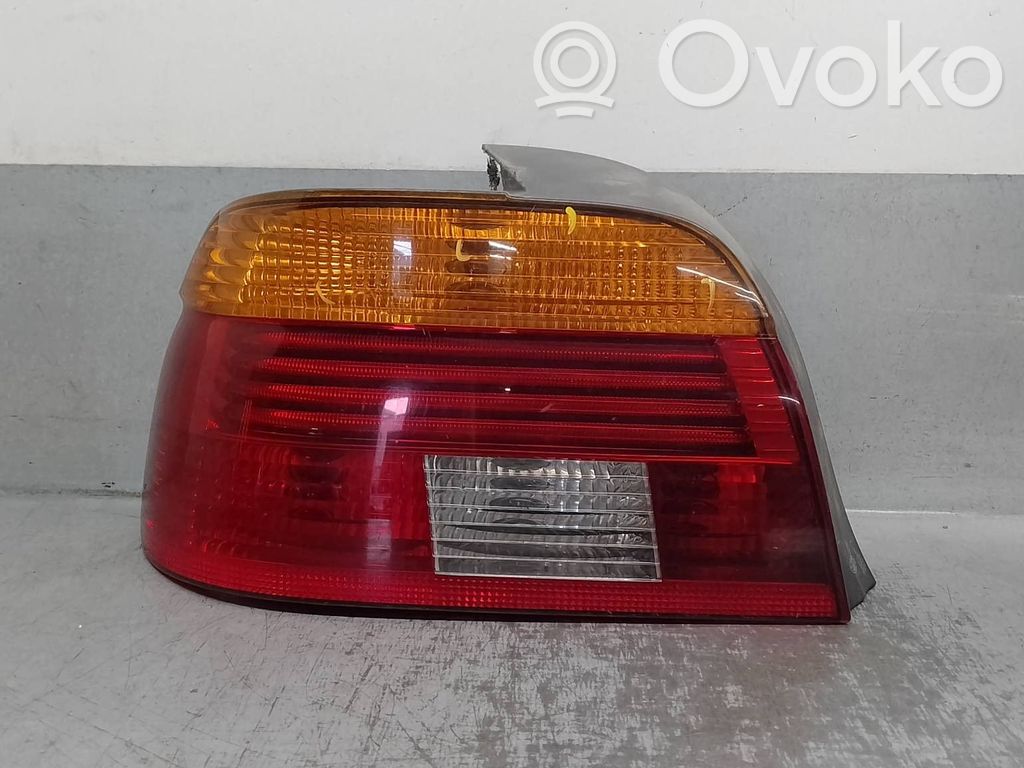 BMW 5 E39 Aizmugurējais lukturis virsbūvē 