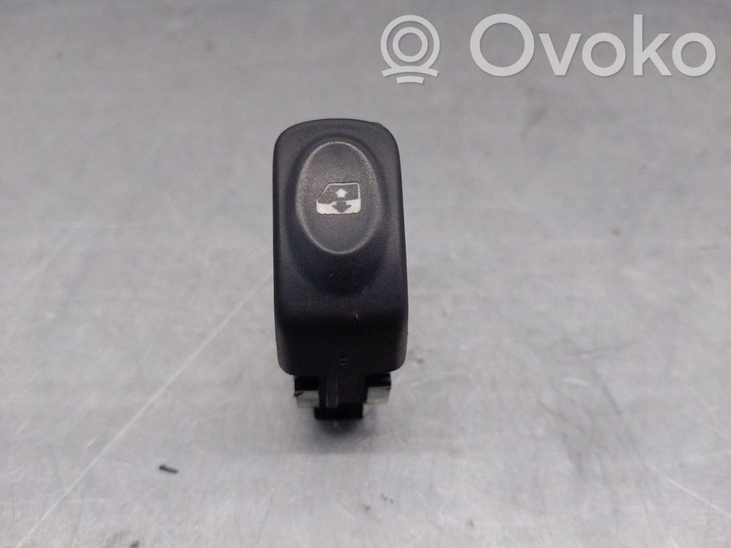 Renault Clio II Electric window control switch 