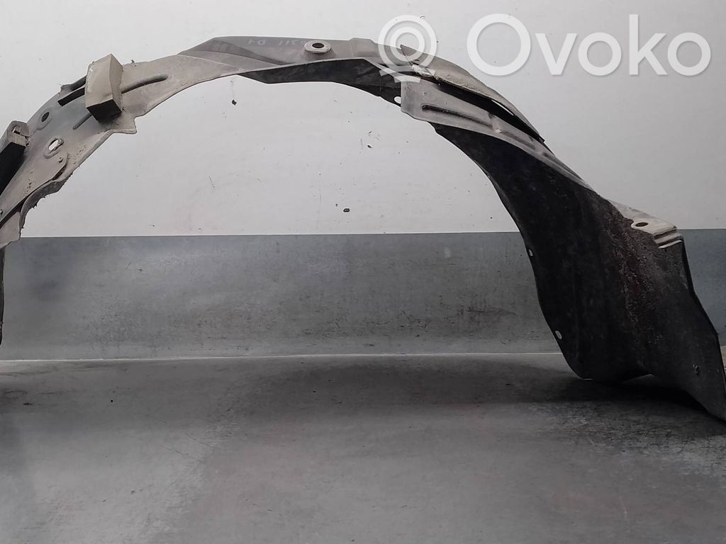 Mazda 323 Nadkole przednie 