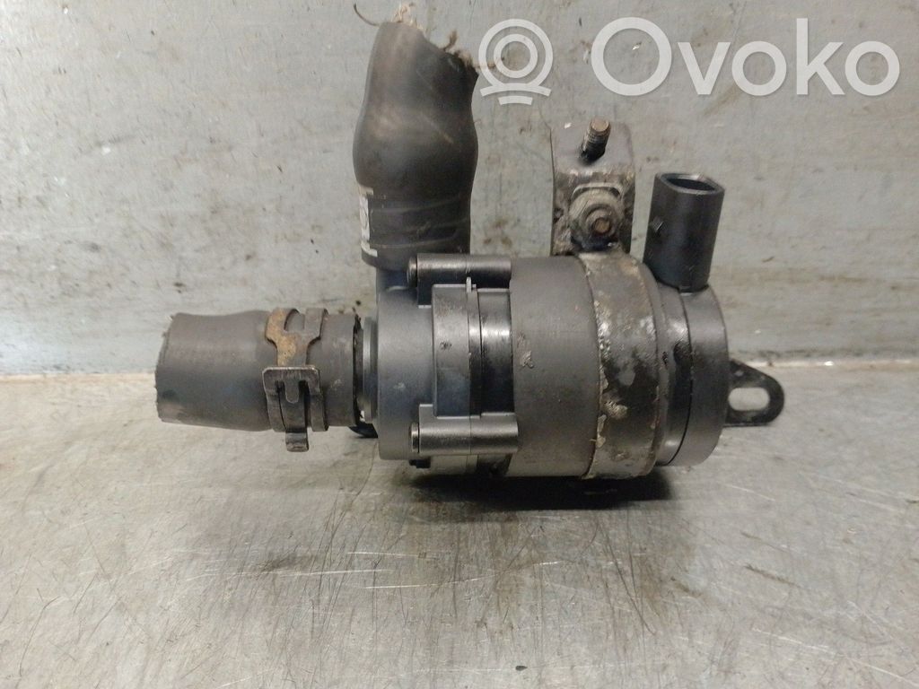 Vesipumppu   078121601A,70207420