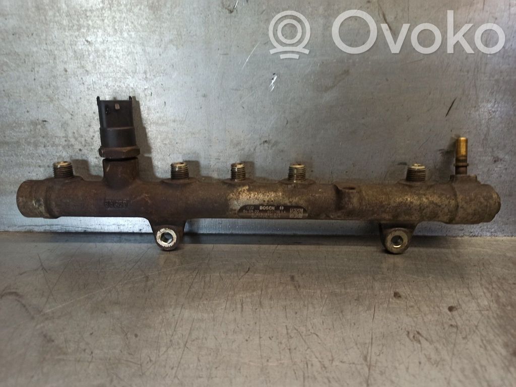 Opel Vivaro Rampa inyectora 