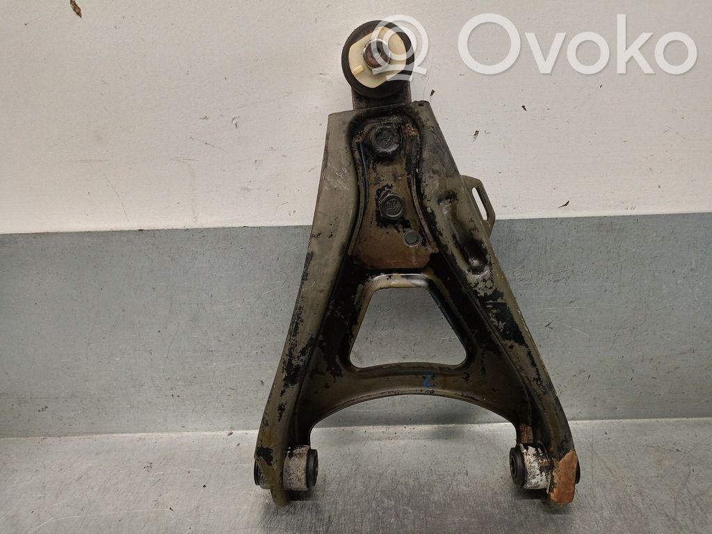 Renault 9 Brazo de suspensión delantero 