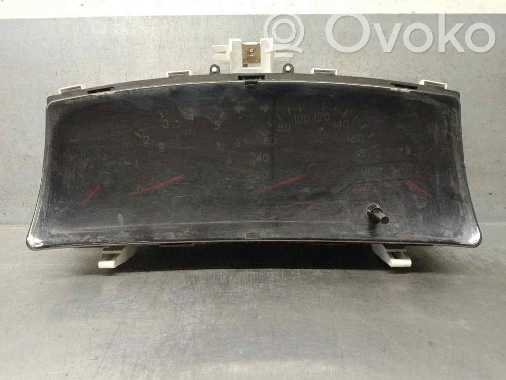 Toyota Corolla Verso E121 Licznik / Prędkościomierz 