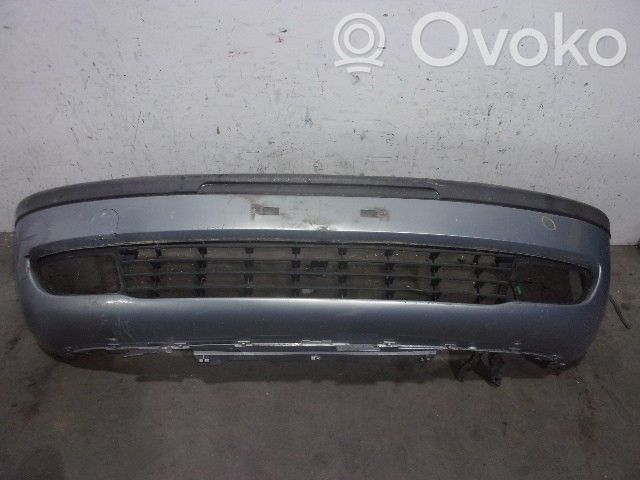Opel Zafira A Parachoques delantero 