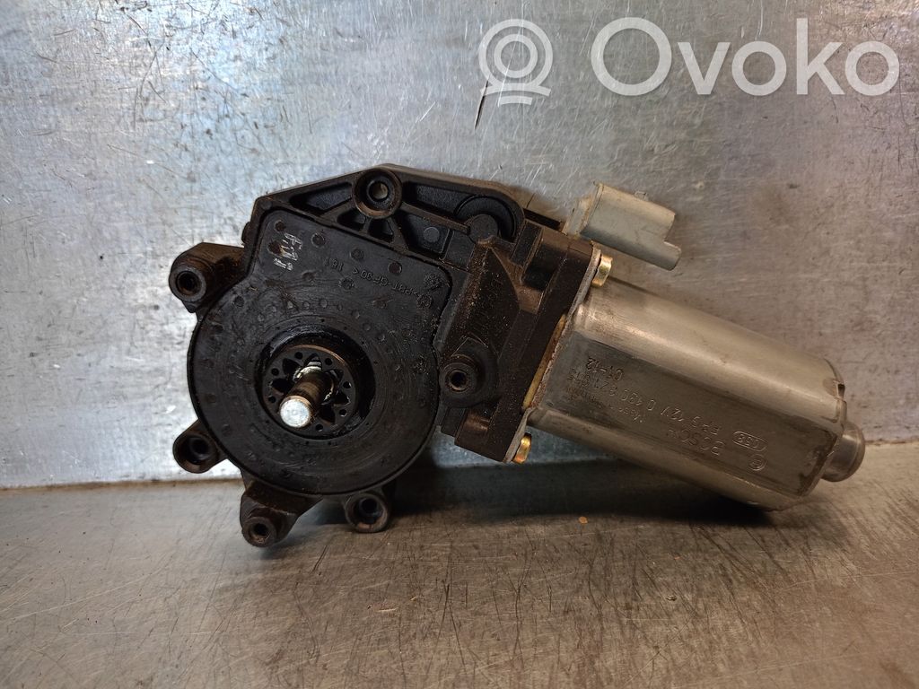 Peugeot Partner Moteur de lève-vitre de porte avant 