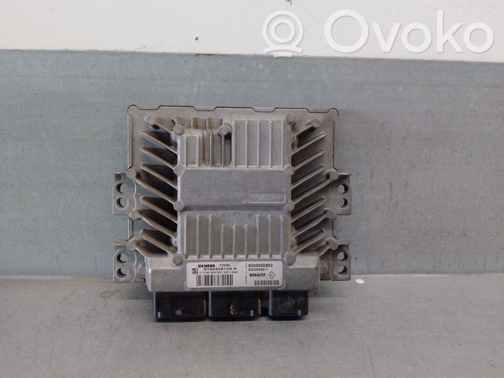 Unidad de control/módulo del motor   8200565863,S122326109ASIEMENS