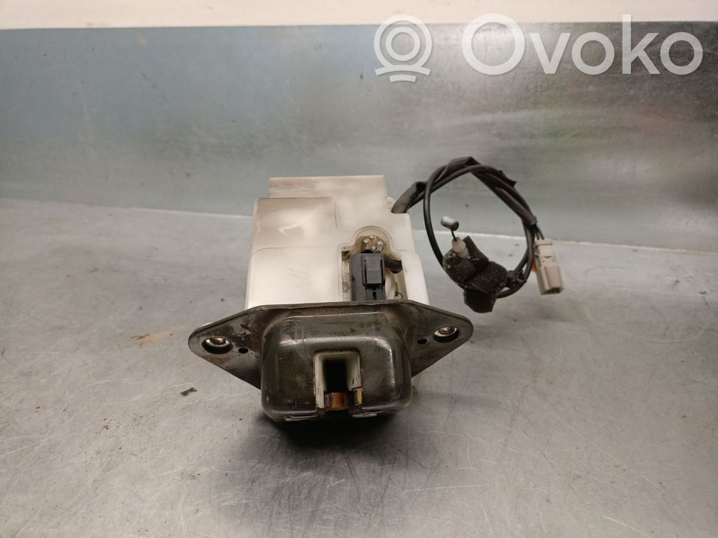 Honda FR-V Tailgate lock latch 