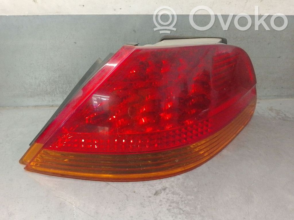 BMW 7 E65 E66 Galinis žibintas kėbule 