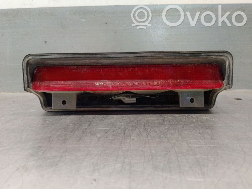 Mitsubishi Montero Dritte Bremsleuchte 