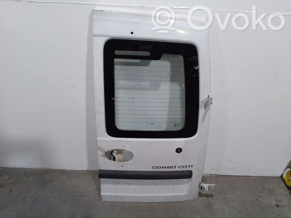 Opel Combo C Aizmugurējās durvis 