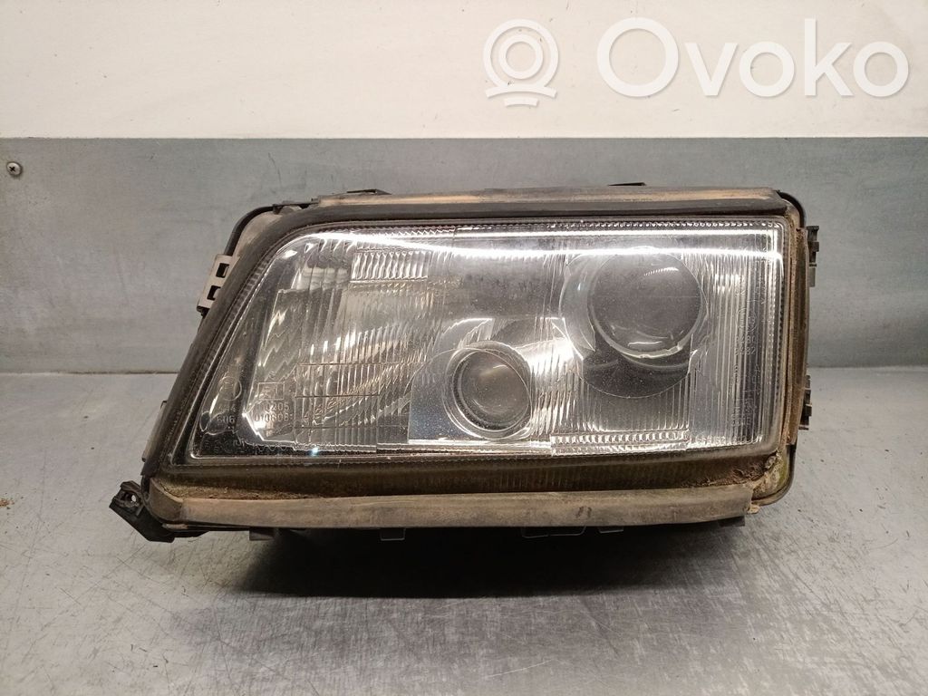 Audi A8 S8 D2 4D Headlight/headlamp 