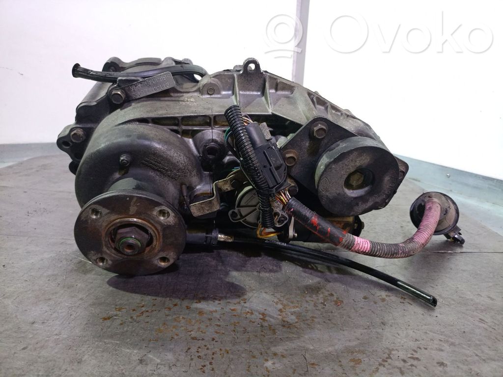 Gearbox transfer box case   2JA,3317799,566394BORGWARNER