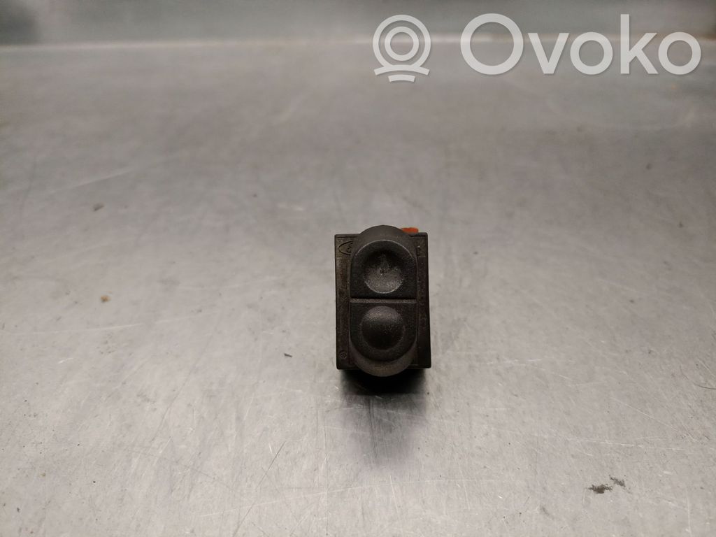 Multifunctional control switch/knob   3717007,3717007
