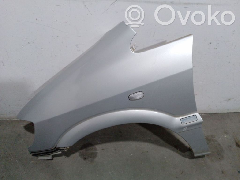 Opel Zafira A Guardabarro 