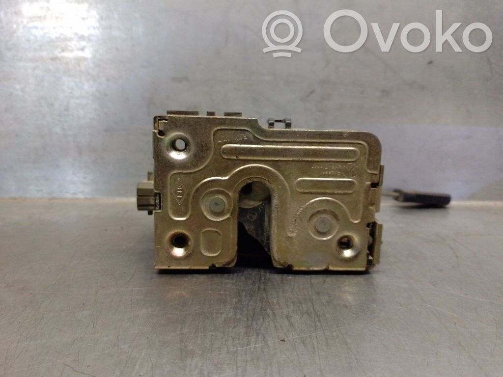 Nissan Interstar Front door lock 