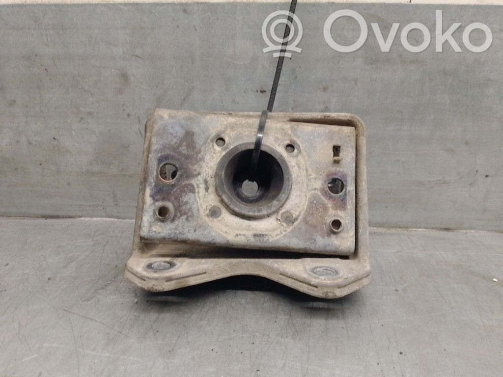 Engine mount bracket   8200712192,8200712192