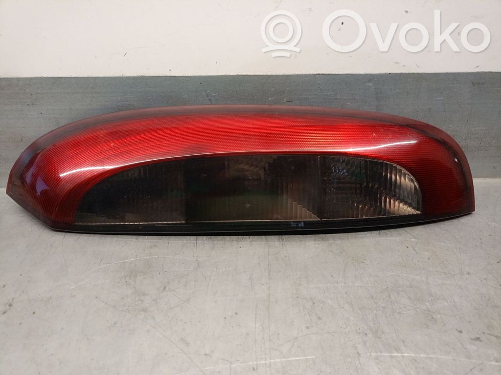 Opel Corsa C Lampă spate în caroserie 